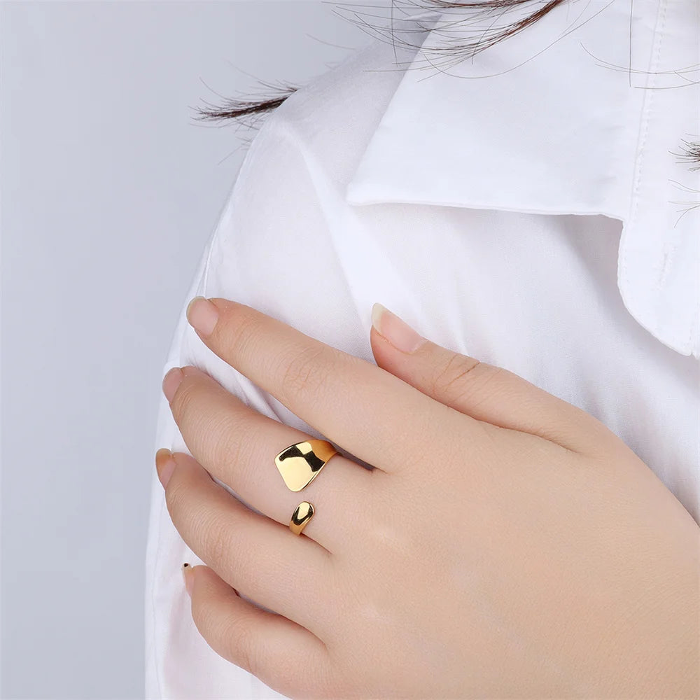 Luxury Fashion Personality New Design  Opening Adjustable Ring 18k Stainless Steel  Irregular Ring for Woman