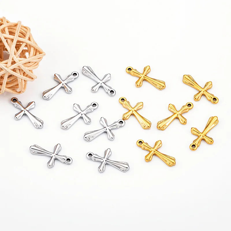 Retro Cross Stainless Steel Pendant Non-Fading DIY Jewelry Findings & Components for Necklaces Bracelets Available in Stock