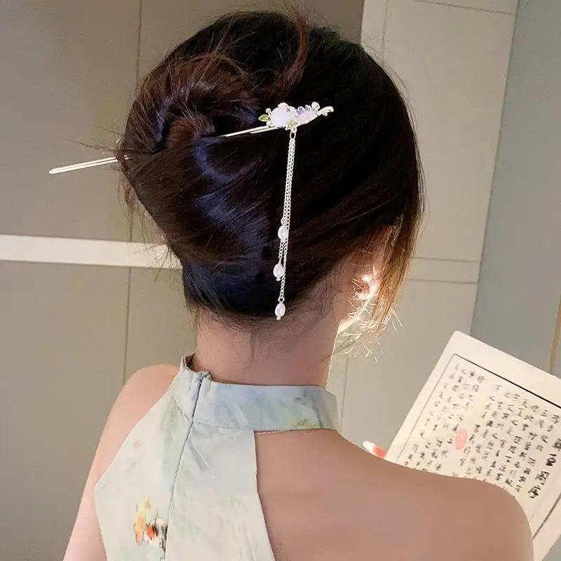 Chinese Style Jade Rabbit Tassel Metal Hair Sticks Pan Hair Hairpin Chopsticks Hanfu Step Shake Headwear for Women