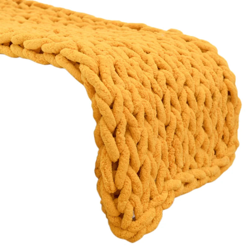 2023 Hot Selling Coral Fleece Fabric Polyester Breathable Chenille Woven Throw Blanket for Home Textile