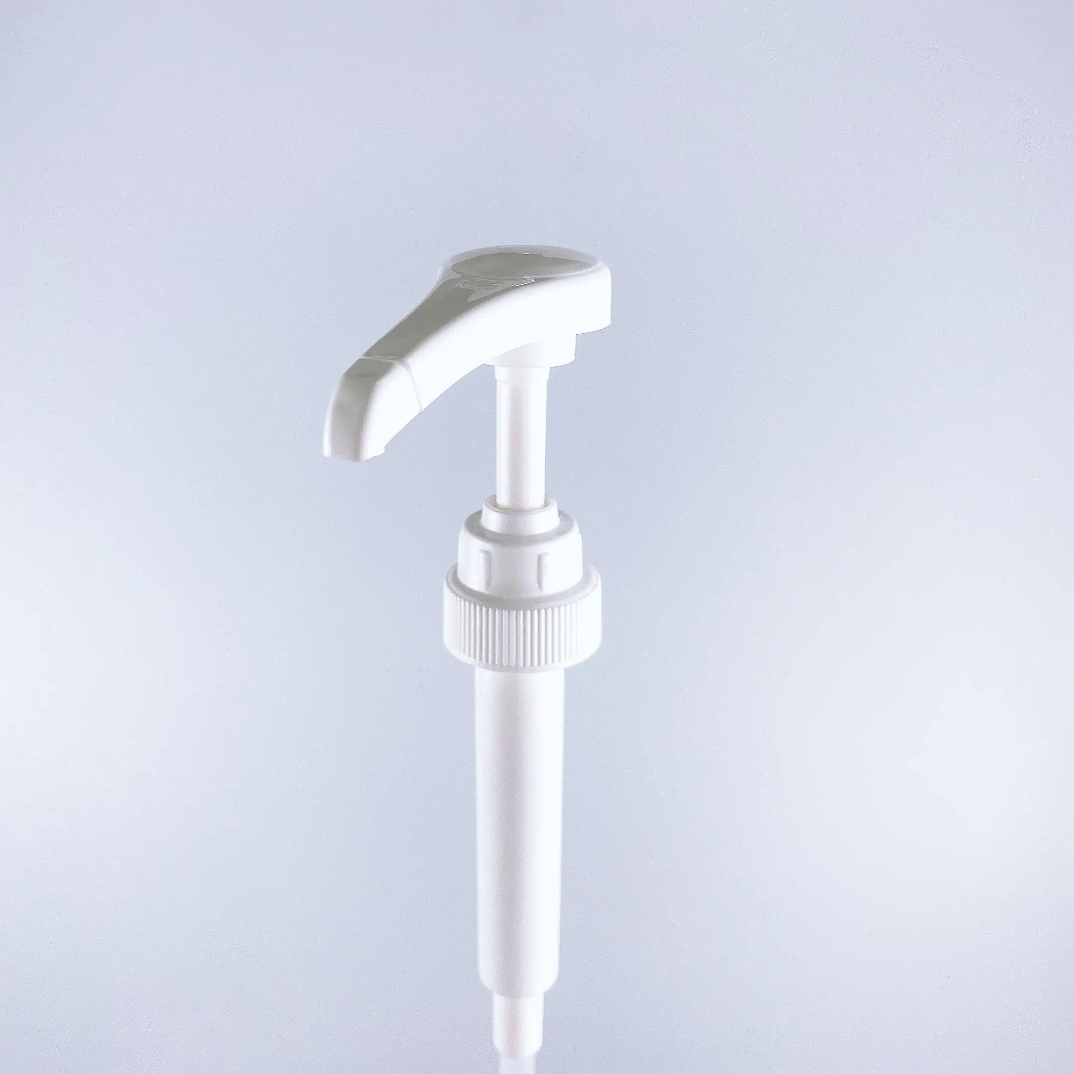 Free Sample Customized 28/400 PP Plastic Non Spill Honey Dispenser Pump Sprayer 5ml 8ml 10ml Food Syrup Bottle Stopper Custom