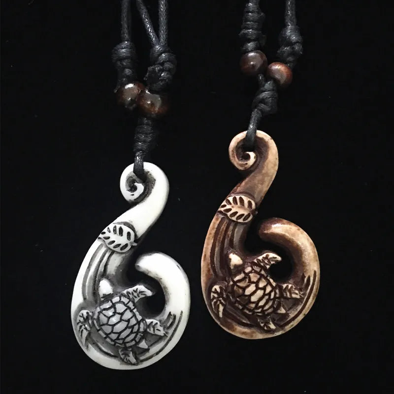 Hot Selling Imitate Bone Maori Fish Hook Necklace Fashion Marine Series Resin Carved Leaf Sea Turtle Wave Pendant Necklaces Men