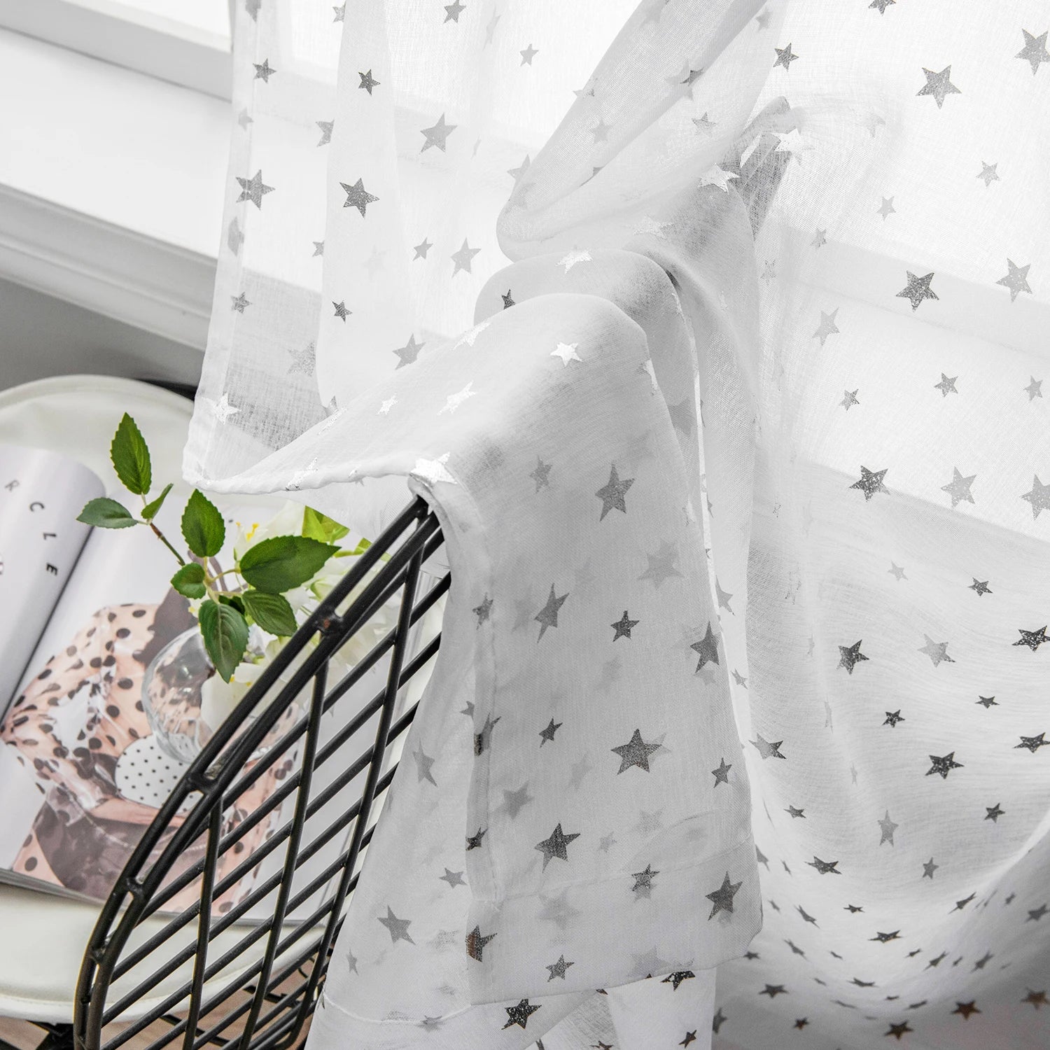 Wholesale 100% Polyester Shiny Foil Printed Star Pattern White Sheer Tulle Curtains & Valances for Window Decoration