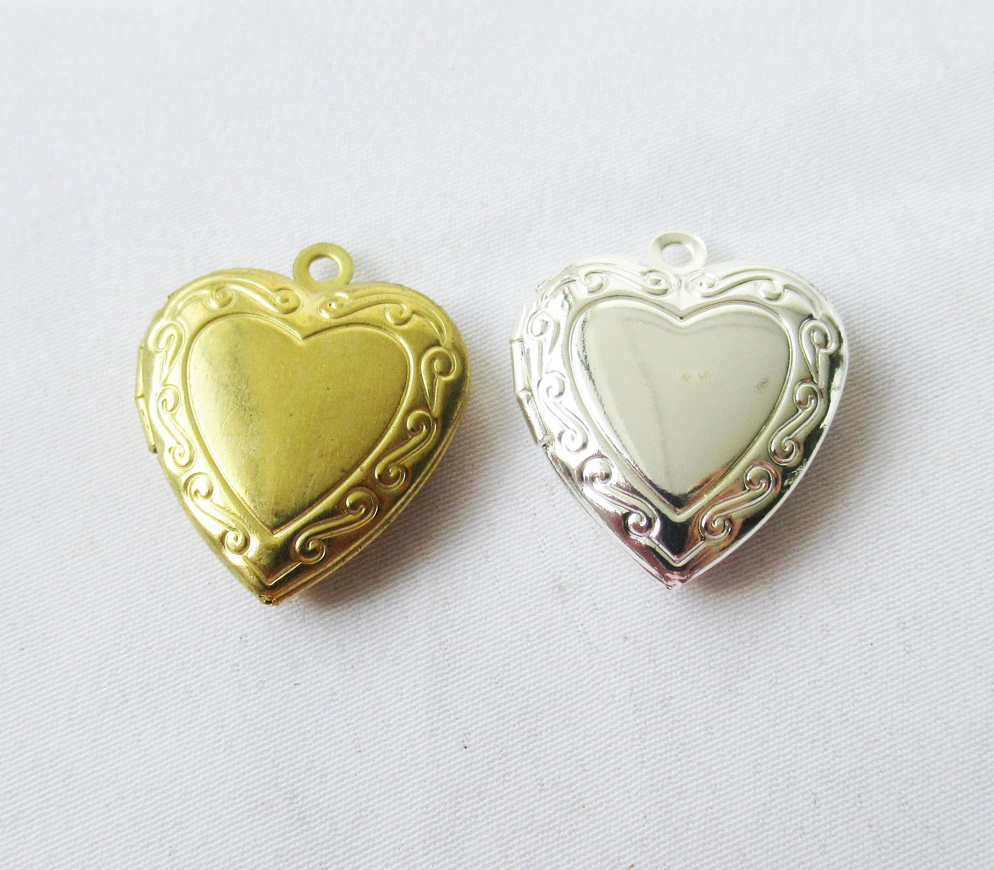 Heart Shape Locket 19x23mm Brass Photo Locket Pendant
