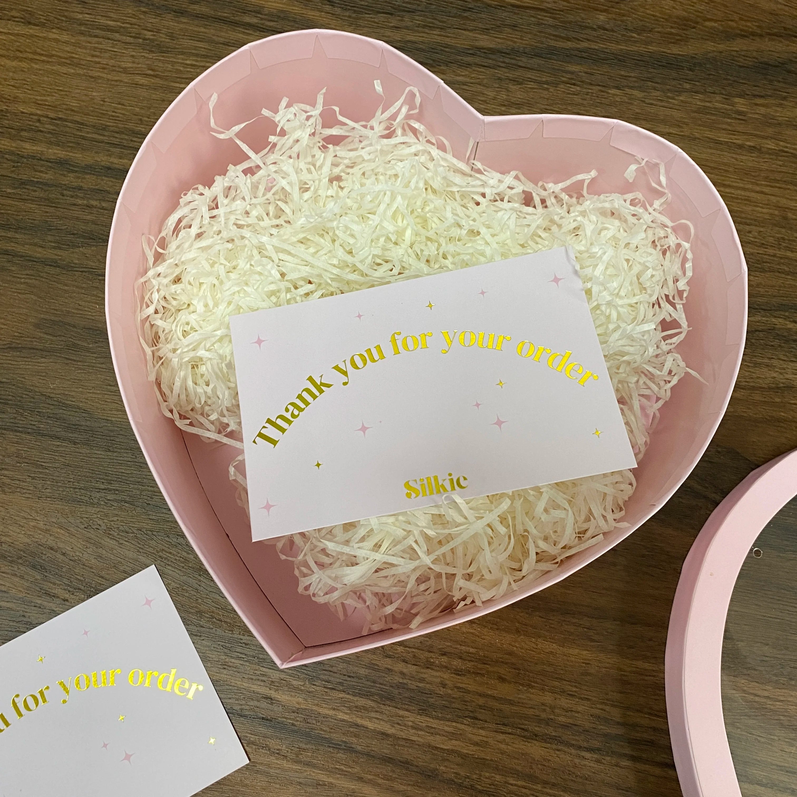 Custom Emballage Empty Big Packaging Carton Pink Heart Shape Gift Paper Boxes with Pvc clear Window on Lid for Flowers Gift
