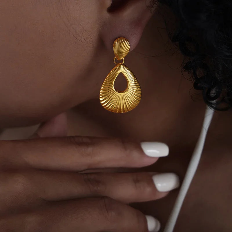 Vintage Waterproof Jewelry Earrings 18K PVD Gold Plated Stainless Steel Cutout Threaded Geometric Water Drop Earrings YF3579