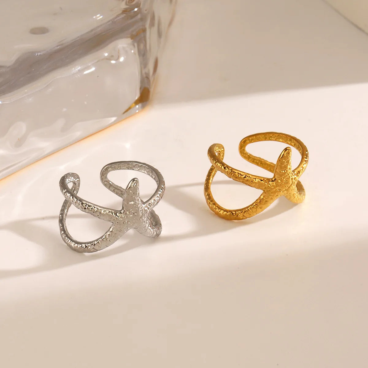 18K Yellow Gold Silver Plated Adjustable Open Ring New Designer Hammer Sea Star Statement Ring for Unisex Parties Anniversaries