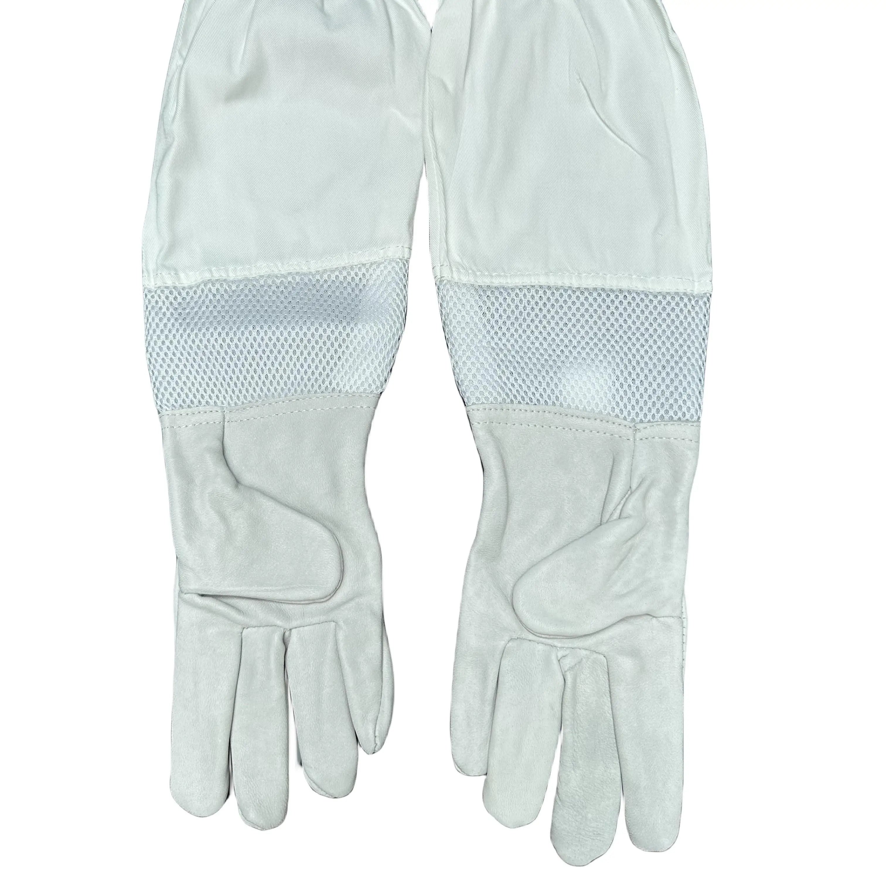Half-ventilated Sheepskin Gloves Used by Beekeepers to Prevent Bee Stings