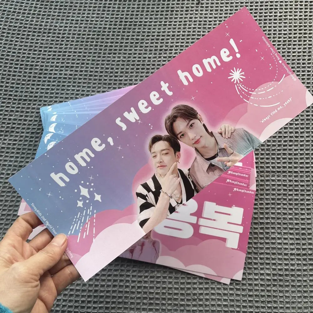 Wholesale Custom Kpop Both Side Holographic Printing Cheering Banner Low MOQ Glossy Matte Paper Plastic Magnetic Card for Events