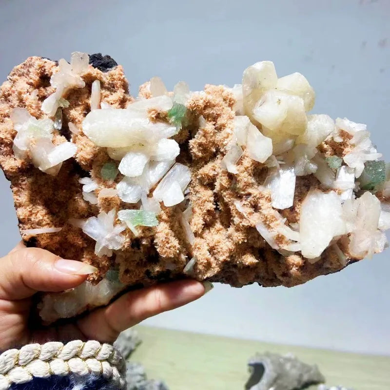 Large Crystal Clusters Green Quartz Mineral Crystal Clusters Hot Selling Apophyllite Zeolite Cluster Specimen