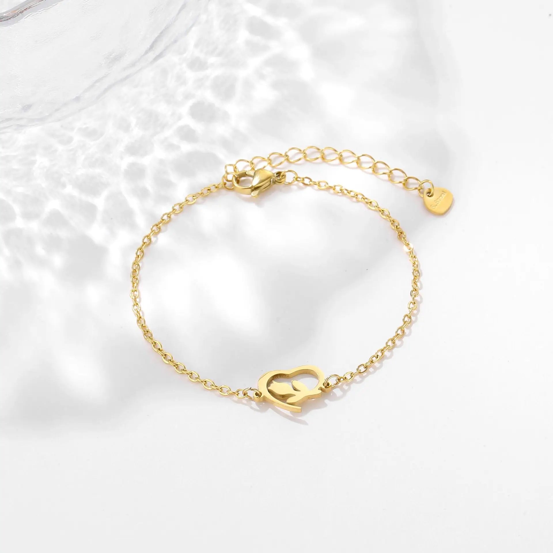 Cheap and Fashionable Heart-shaped Rose Stainless Steel Bracelet Women's Hollowed Out Flower Jewelry Wholesale