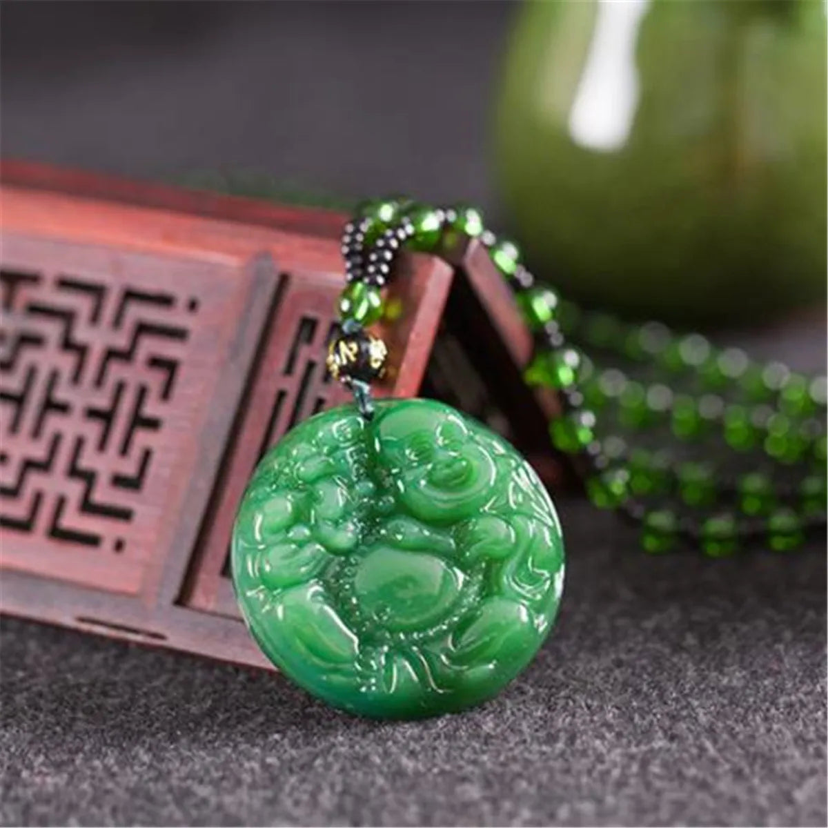 Fashion Jadeite Buddha Guanyin Lucky Amulet Women Men Pendant Charm Necklace Jewelry Gifts