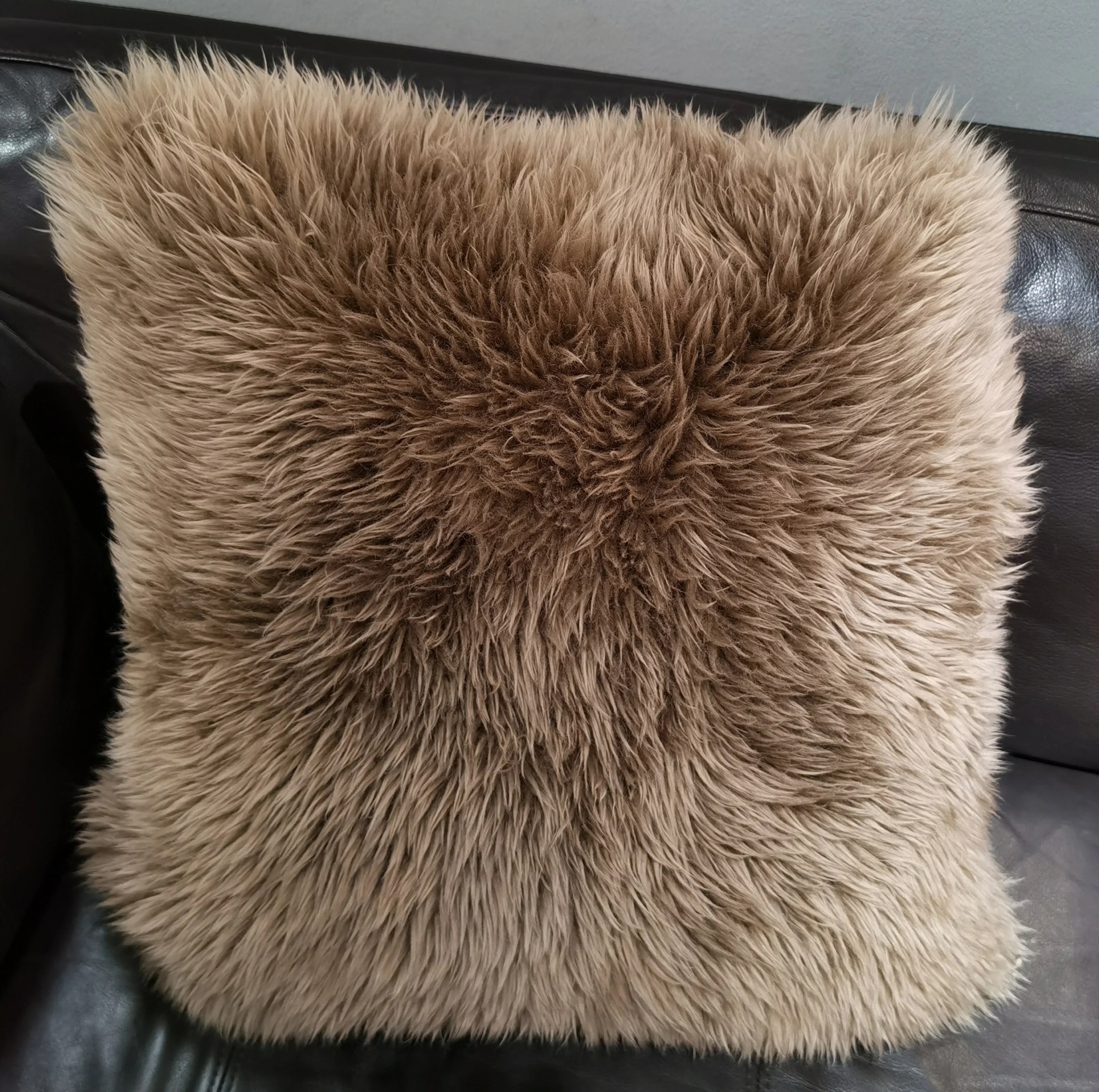 Solid Natural Sheepskin Fur Pillow Red Brown Gray Long Sheep Fur Cushion Custom Color for Home Hotel Patchwork Techniques