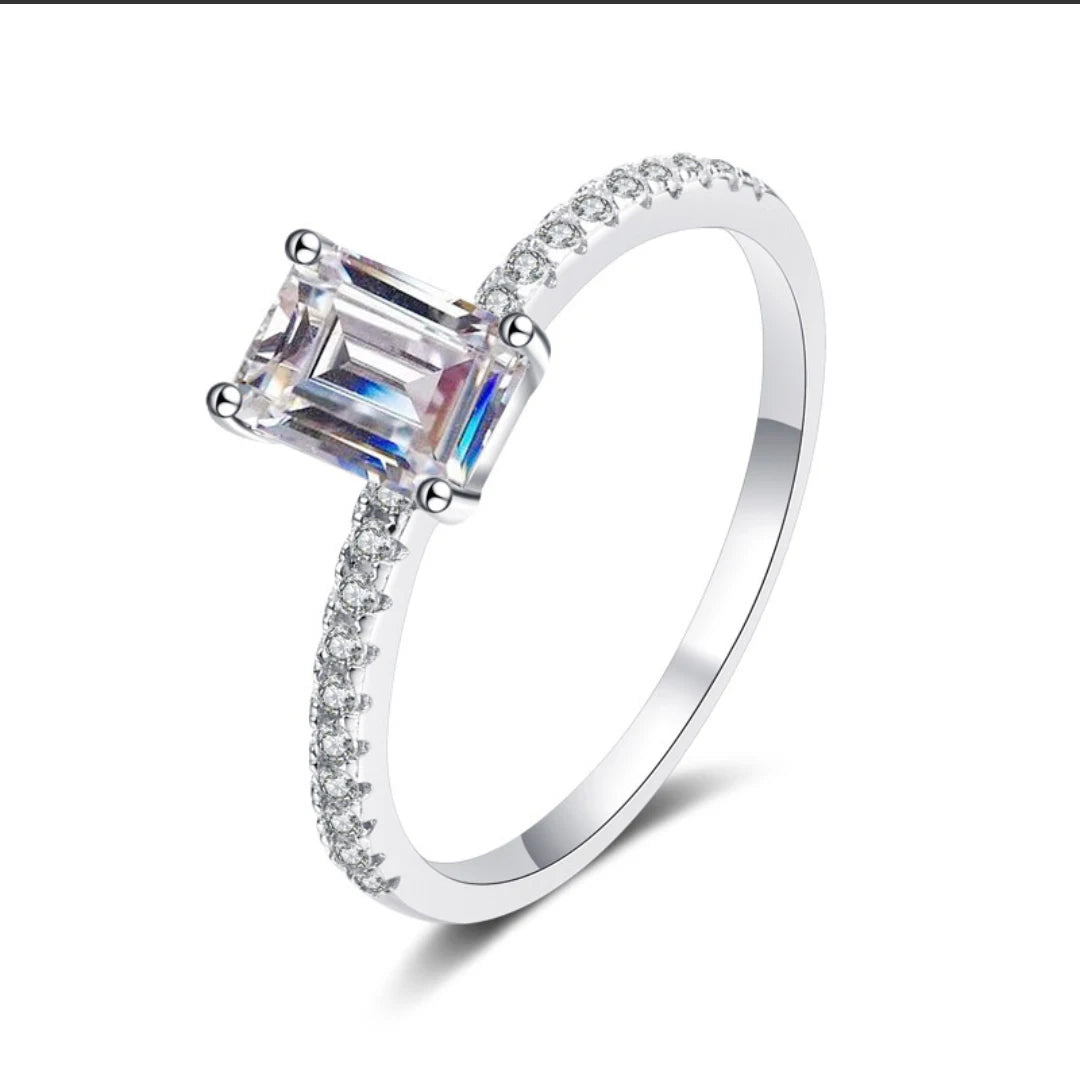 MYF 925 Sterling Silver Platinum Plated GDTC Certified Romantic Radiant Cut Moissanite Prong Setting Geometric Unisex Ring for