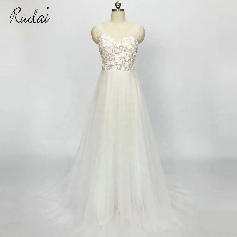 Ruolai QW01737 Simple  V-Neck Flowers Pearls  Lace Wedding Dress Tulle Sleeveless Bridal Dress