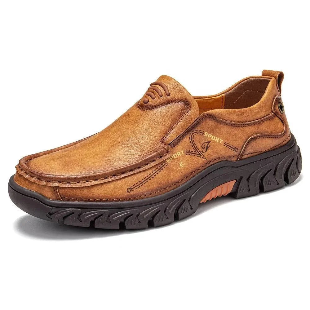 IRONDONKEY Outdoor Large Size Non-slip Low-top Hiking Shoes Leather Casual Shoes