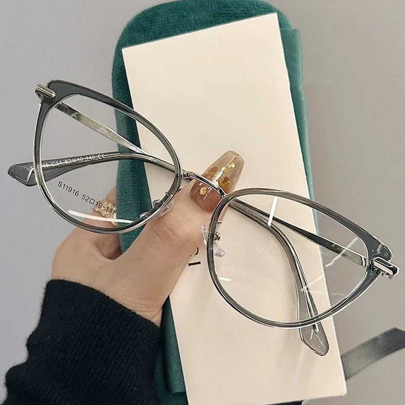 Fashion Cat Eye Frames for Eyeglasses Women Anti Blue Light Myopia Glasses Lightweight Butterfly Eyeglasses Frames Wholesale