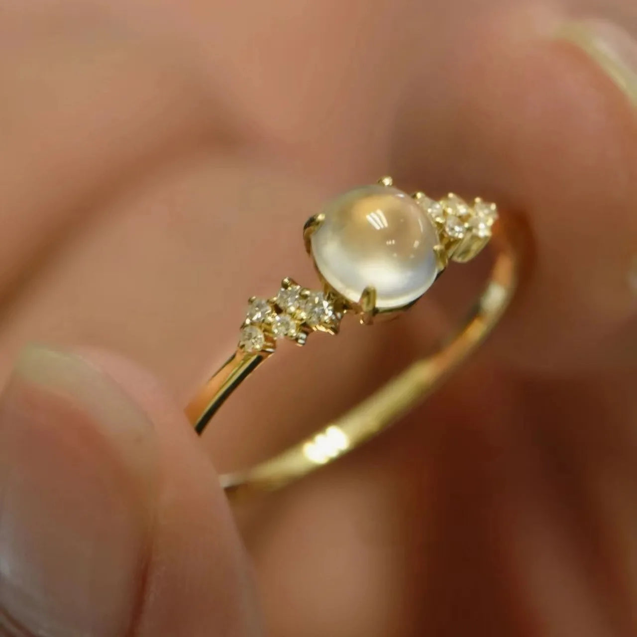 GT Moonlight Stone Exquisite Female Open Adjustable Ring Gold Moonstone Fancy Ring