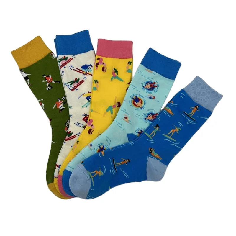 Cheap Wholesale 100% Cotton Men Sport Socks Custom logo Soccer Skiing Yoga Surfing Swimming Cute Crew Socks for Man