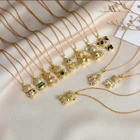 Micro Insert Diamond Cute Bear Pendant Necklace Women Many Styles Fashion Rose Gold Plated Collarbone Chain Titanium Steel Brass
