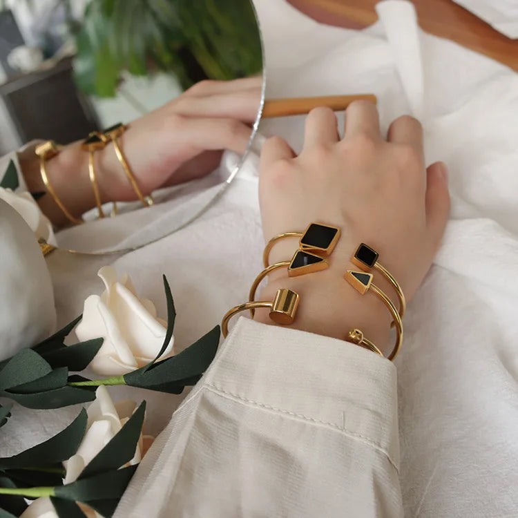 INS Fashion Soft Elastic Line Adjustable Opening Black Shellfish Triangle square Texture Stainless Steel Bracelet for Women