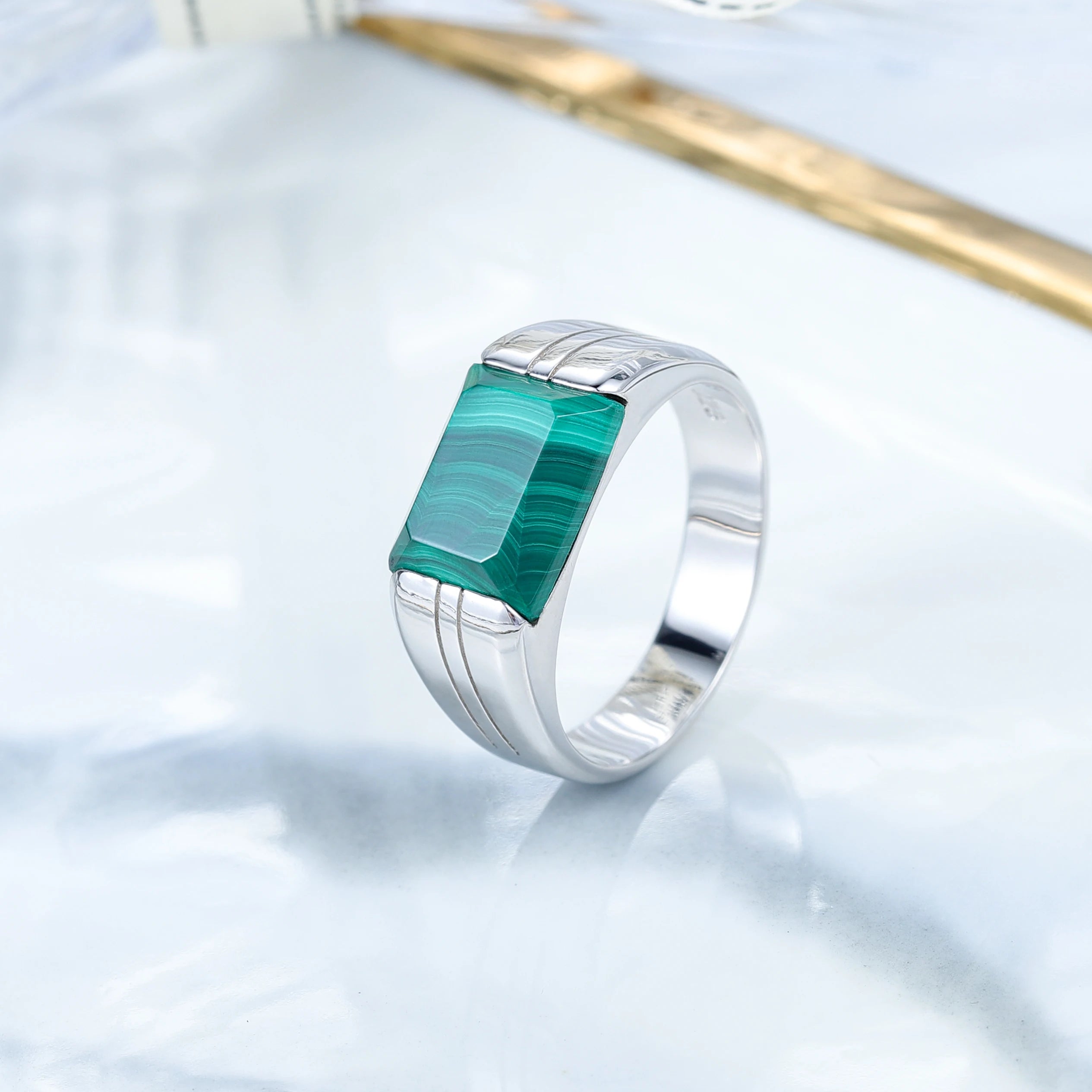 Abiding Malachite Gemstone Ring Classical Fashion Finger 925 Sterling Silver Jewelry Men Ring for Wedding
