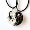 Custom China Yin Yang Gossip Resin Necklace Wholesale Yin and Yang Couple Necklace Set