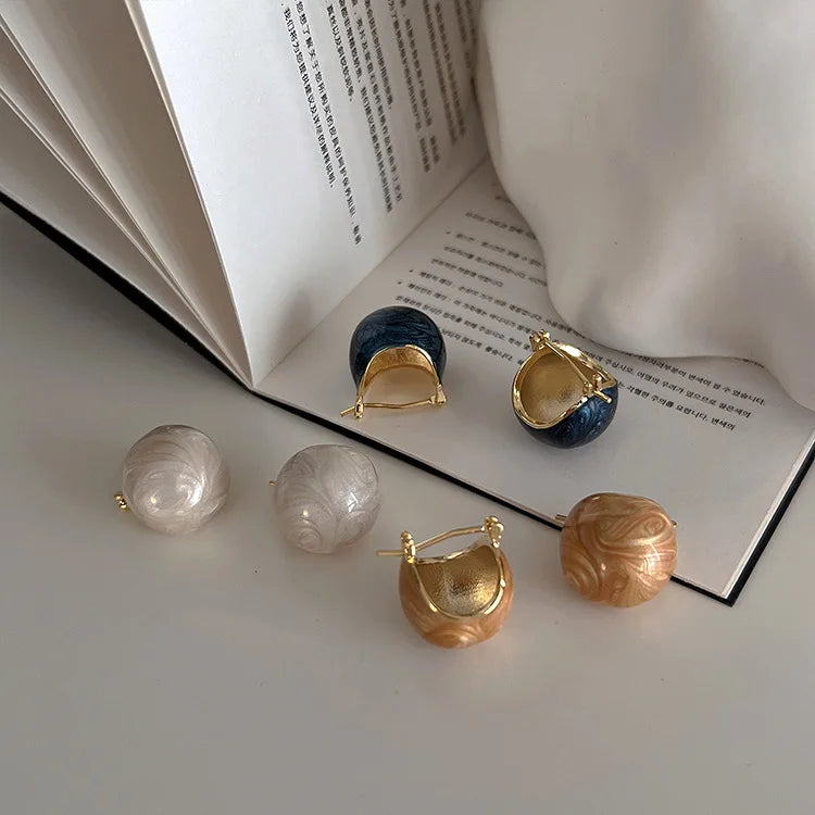 Retro French Style Small Stud Earrings Gold Plated Drip Glaze Enamel Hollow Round Ball Earrings With 925 Silver Needle