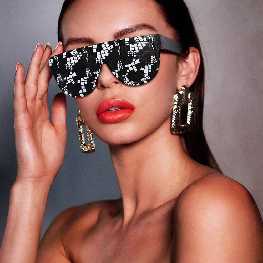 7114 New Fashion Personality Python Grain Lens Large Frame Mosaic Sunglasses Wholesale