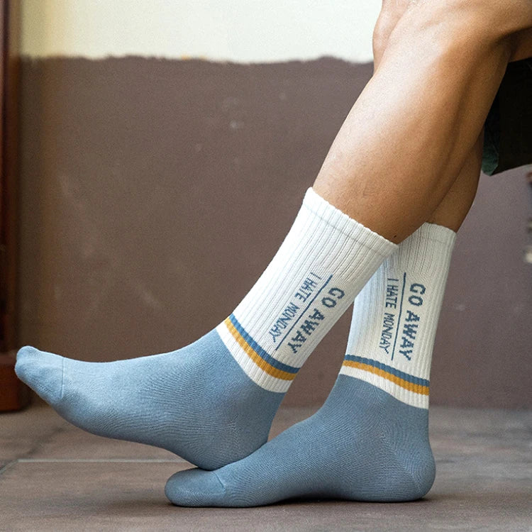 Manufacturer Custom Labels Men Cotton Sport Workout Letter Jacquard Fashion Men's Crew Socks
