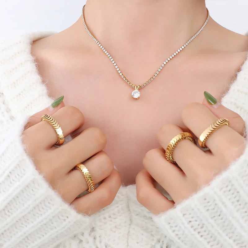 New Fashion Unique Design Popular 18K Gold Plated Stainless Steel CZ Classic Round Pendant Collarbone Necklace Women P105