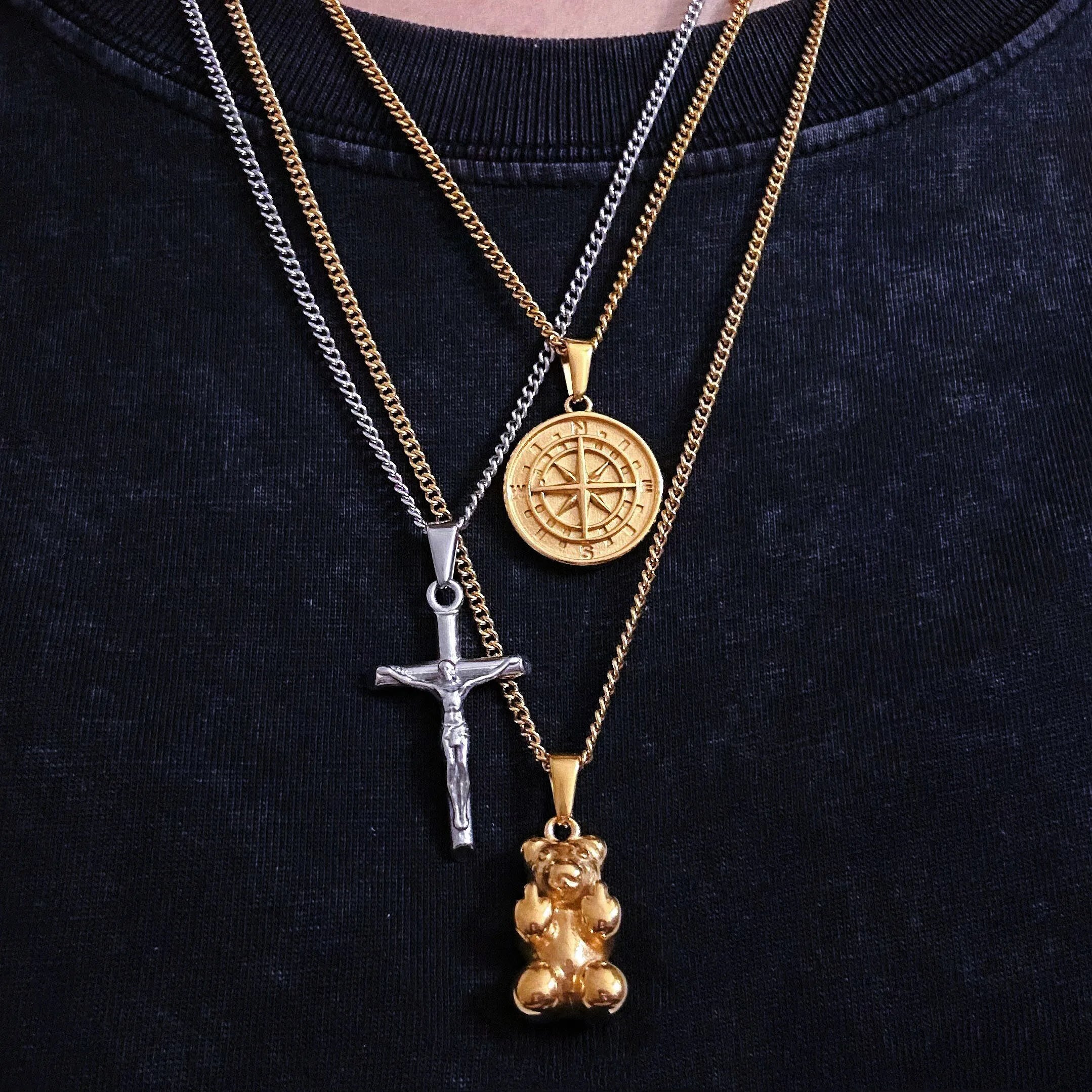 Wholesale Fashion Women Men Jewelry Crucifix Cross Necklace New Bear Charm Stainless Steel Compass Pendant Accessories Necklace