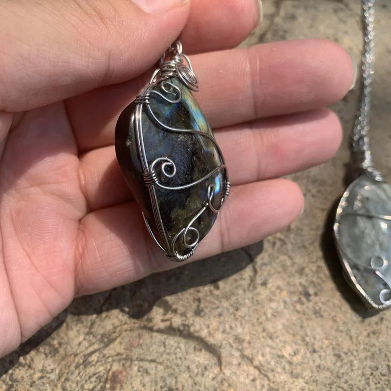 Stainless Steel Chain Wire Wrapped Labradorite Stone Irregular Pendant Charm Necklace Natural Chakra Healing Crystals Jewelry