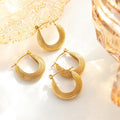 High Quality French Chic C-shaped Polka Dot Chunky Hoop 18k Gold Titanium Steel Earrings Waterproof Jewellery for Girls