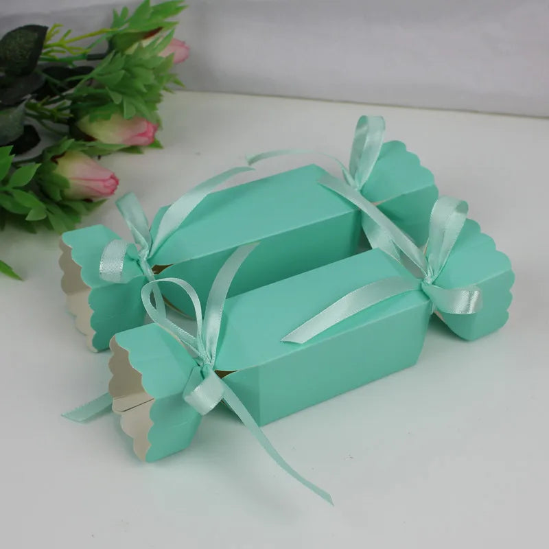Wholesale Price Sky Blue Give Away Chocolate Boxes Paper Wedding Favors Paper Candy Packing Boxes with Ribbon