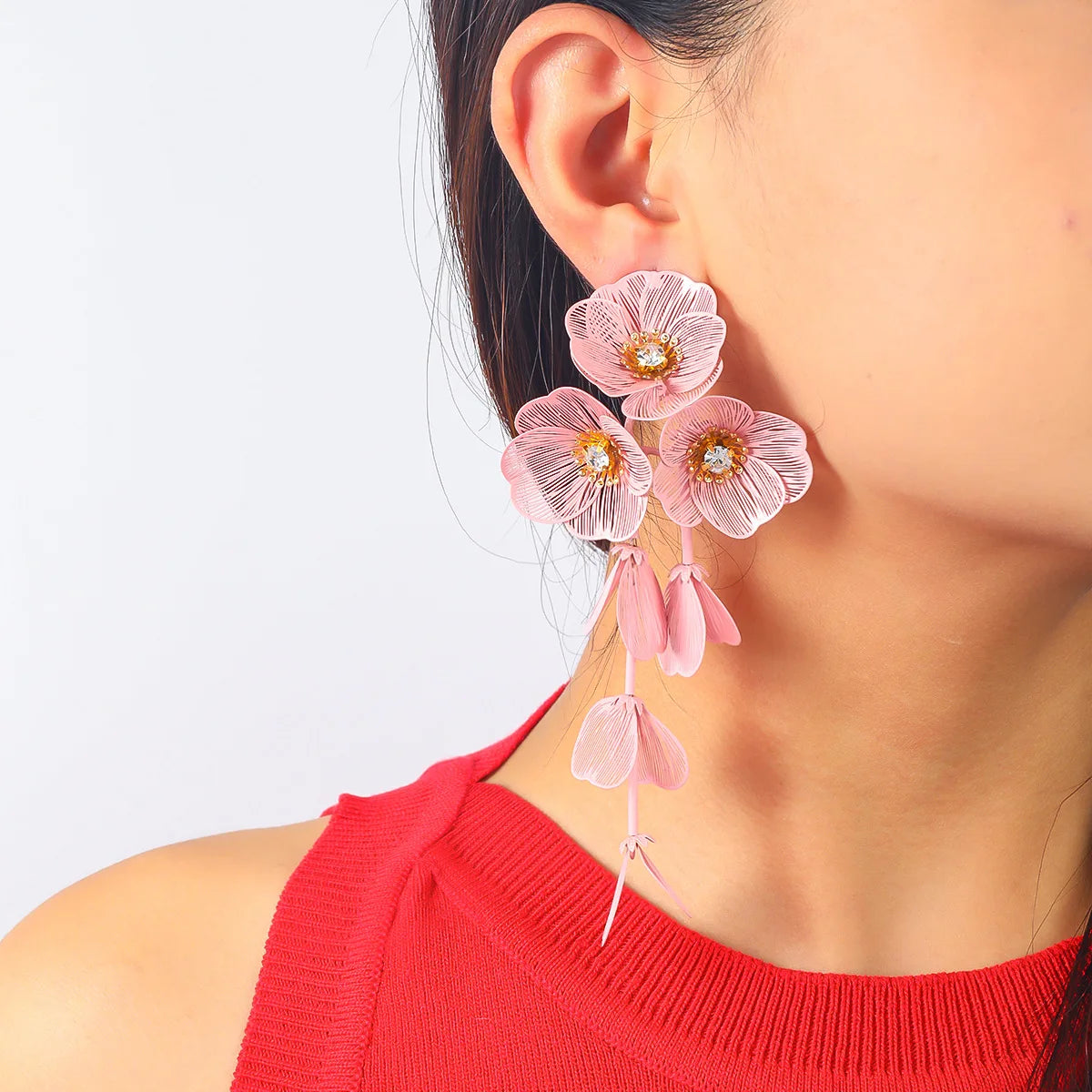 Flower Style Women's Fashion Drop Earrings Long Exaggerated Luxury Alloy Design with Temperament Sense