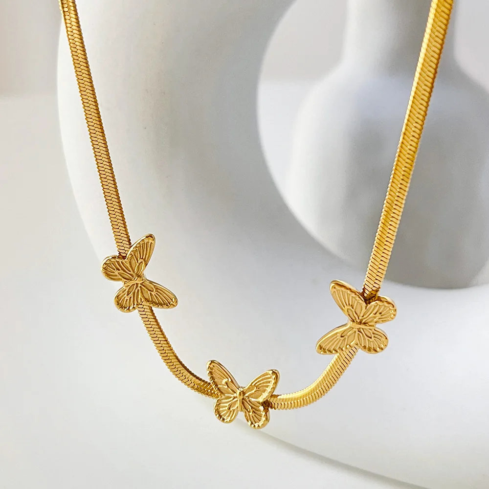 Maiou New Arrival Designer Stainless Steel Smooth Chain Butterfly Charm Necklace for Women and Girls Jewelry Ladies