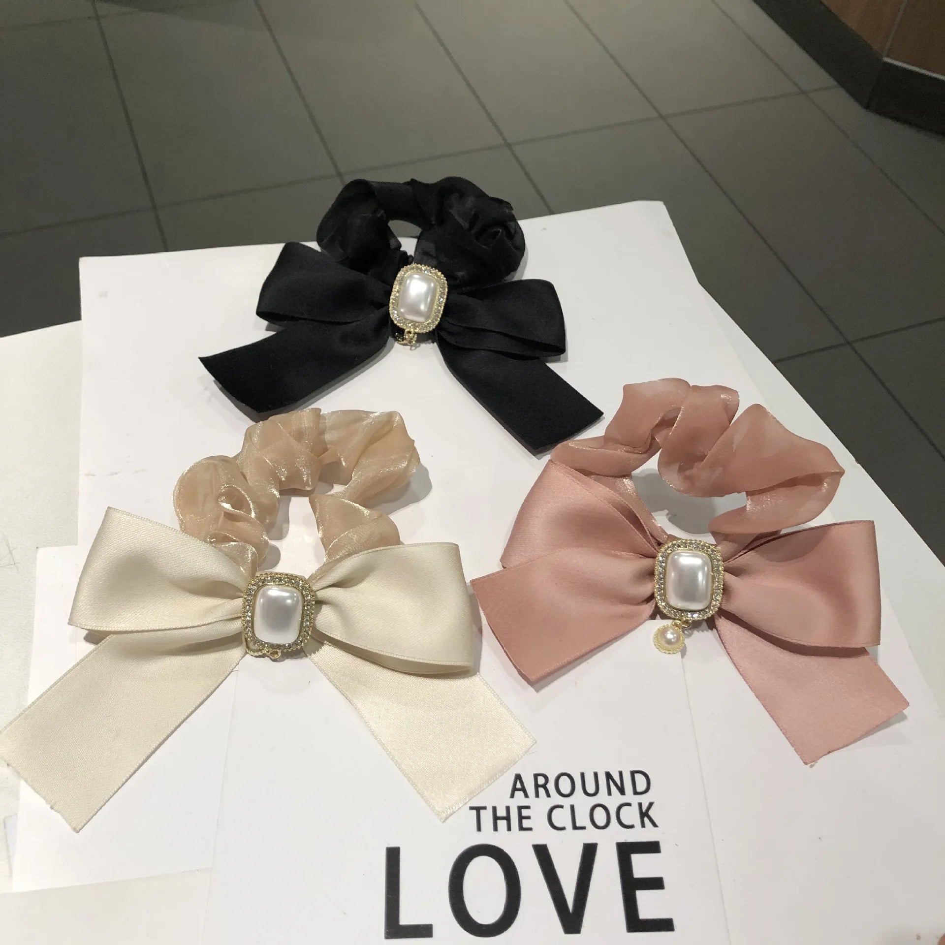 Elegant Large Bow Knot Elastic Hair Bands Mesh Hair Scrunchies Pearl Rhinestone Scrunchy Hair Ties for Women