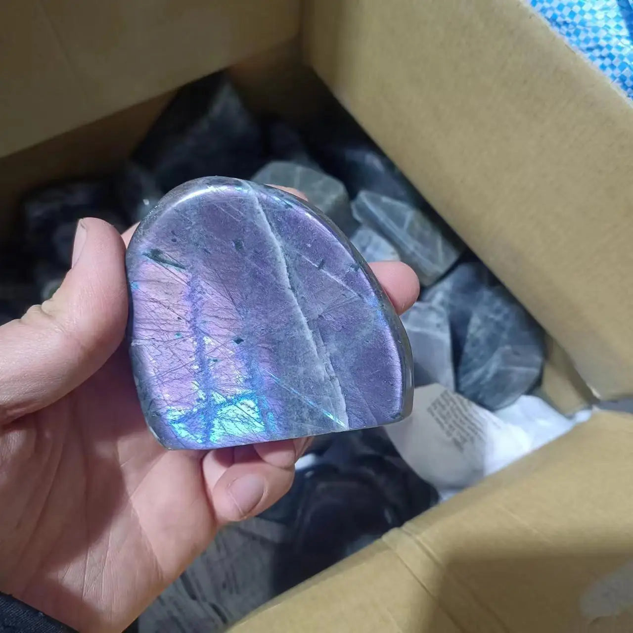 Wholesale Natural Healing Gemstone Purple and pink Labradorite Crystal Polished Labradorite Stones Free Form for Gift