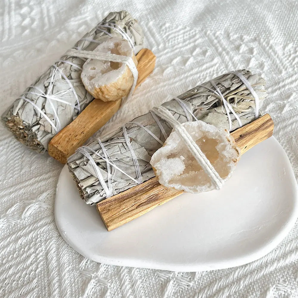 White Sage Bundle Palo Santo Sticks Agate Cluster Geode Crystal Smudging Kit Organic Aromatic Energy Cleansing Spiritual