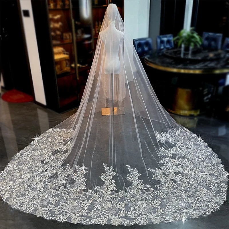 LUOXIN Factory Custom Crystal Beading Unique Lace Crystal Bridal Veils Luxury Long Wedding Veil