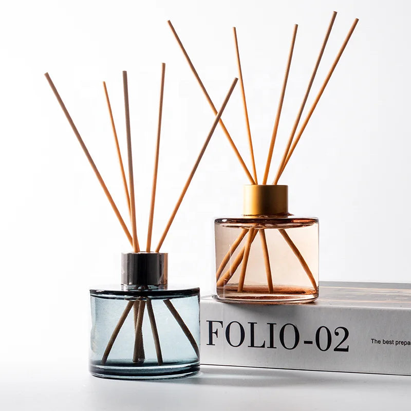 Hot Sale 130ml Empty Perfume Bottle Cylinder Round Perfume Diffuser Bottle Without Stick and Screw Cap