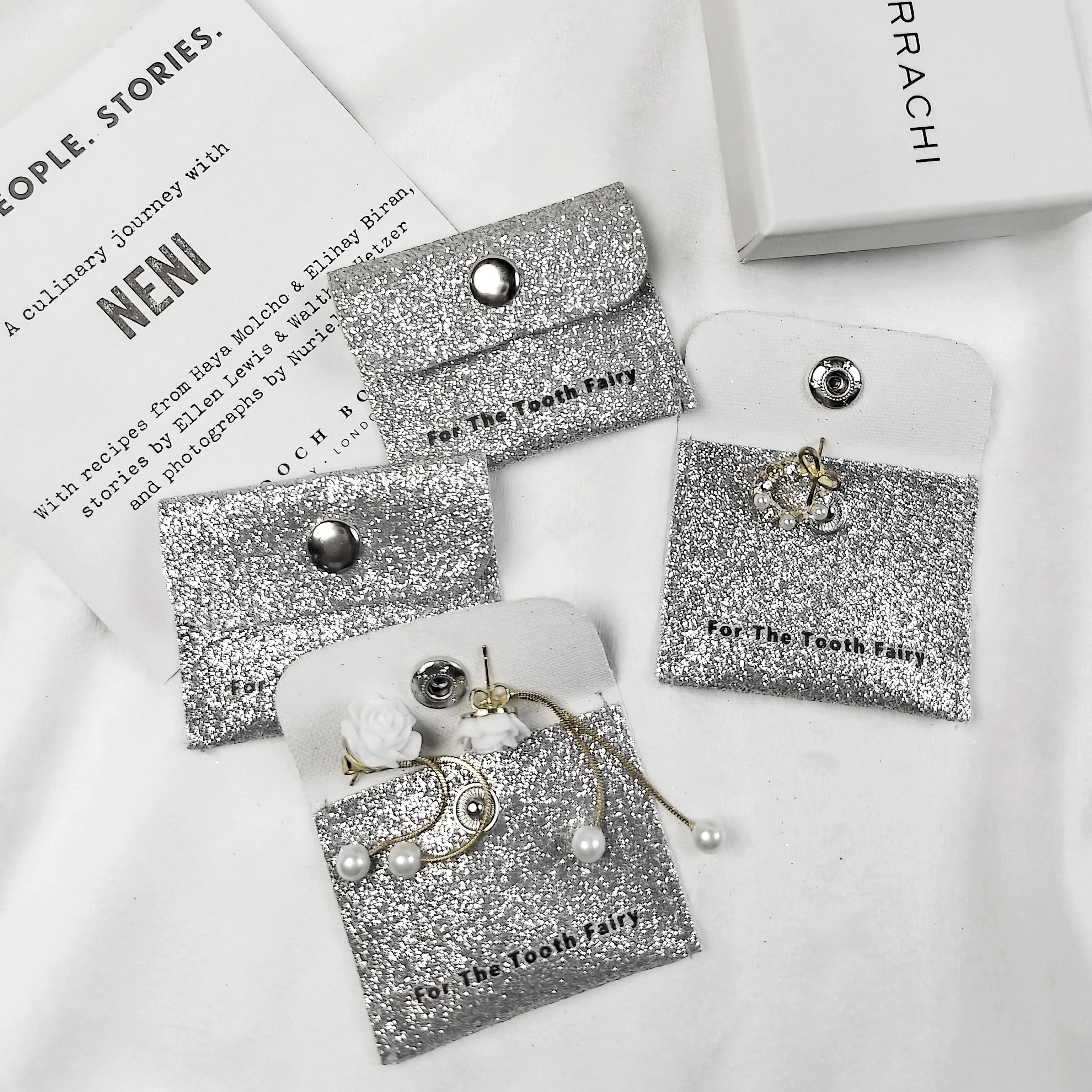 Custom Luxury Small PU Leather Silver Glittery Washable Jewelry Pouch Customizable Shape for Lipstick Makeup Earrings Storage