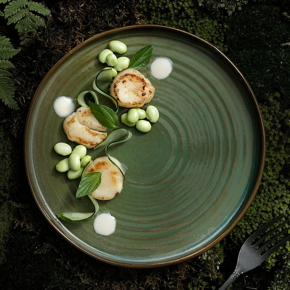 Factory Direct Wholesale Nordic Irregular Green Catering Hotel Porcelain Plate Ceramic Dinner Plates for Restaurant