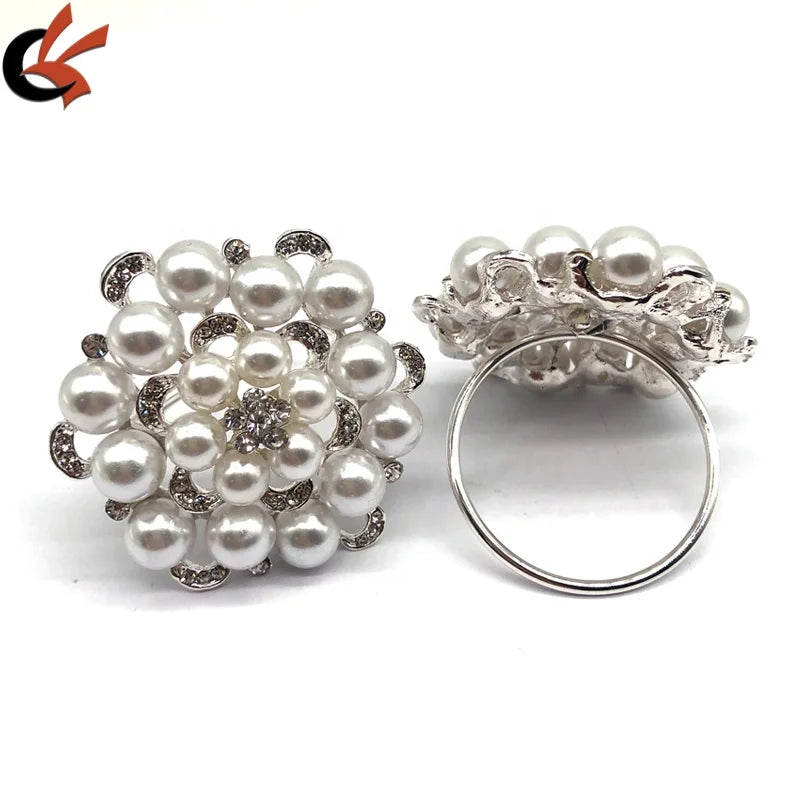 Hot Sale Glass Napkin Ring Holders Wedding Table Decoration with Pearls Flower Crystals Rhinestone for Parties