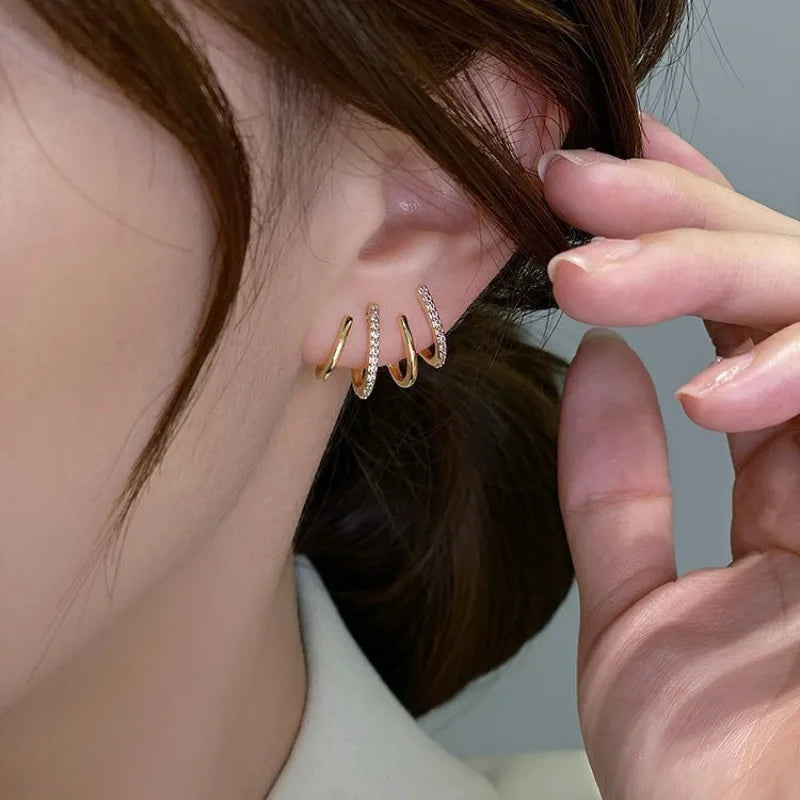 Four Grip Ear Row Earrings High-quality Temperament Cold Wind New Zircon Earrings High-quality Wholesale