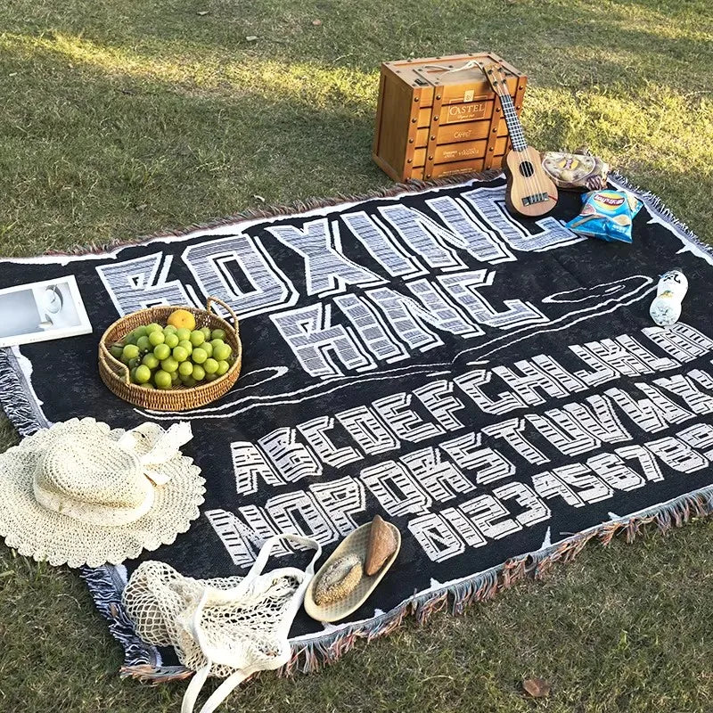 Cross Border Family Blanket Simple and Fashionable Foldable Picnic Blanket Tapestry Blanket Custom Jacquard Tapestry