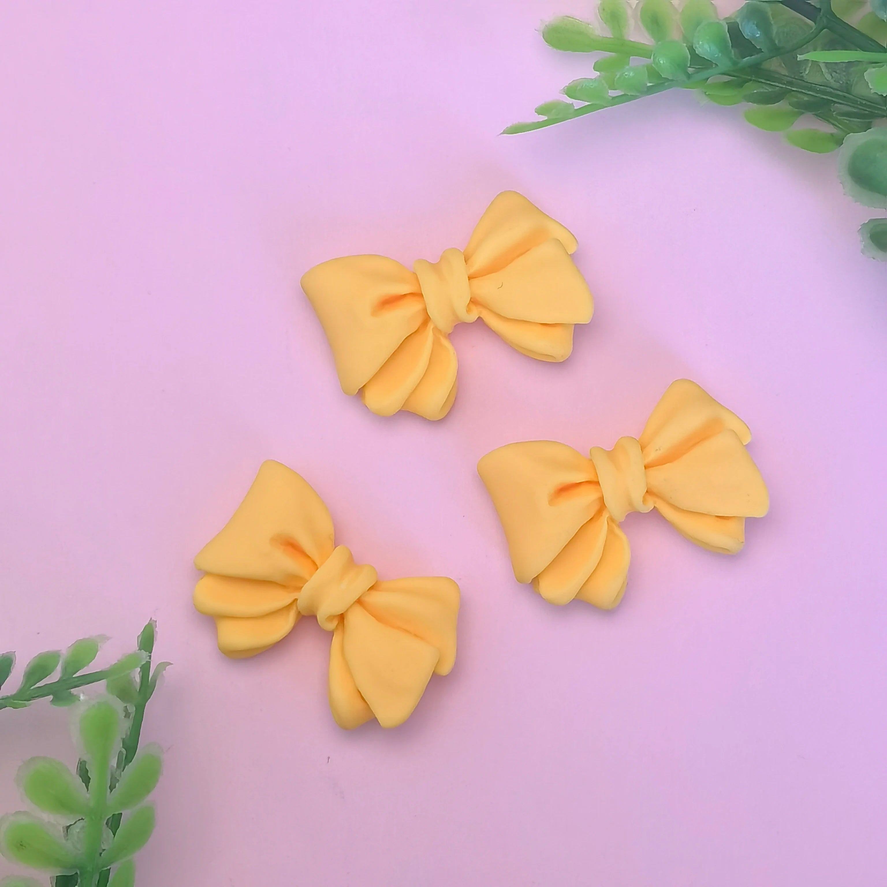 100PCS Kawaii Bowknot Resin Flatback Cabochons Cartoons Bows Crafts for DIY Crafts Making Scrapbook Embellishments