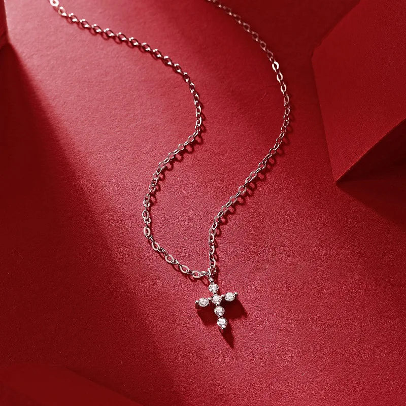 New Moissanite Necklace Total 0.6 Carat Cross Pendant Plated 18K White Gold 925 Sterling Silver Necklace Wholesale Jewelry