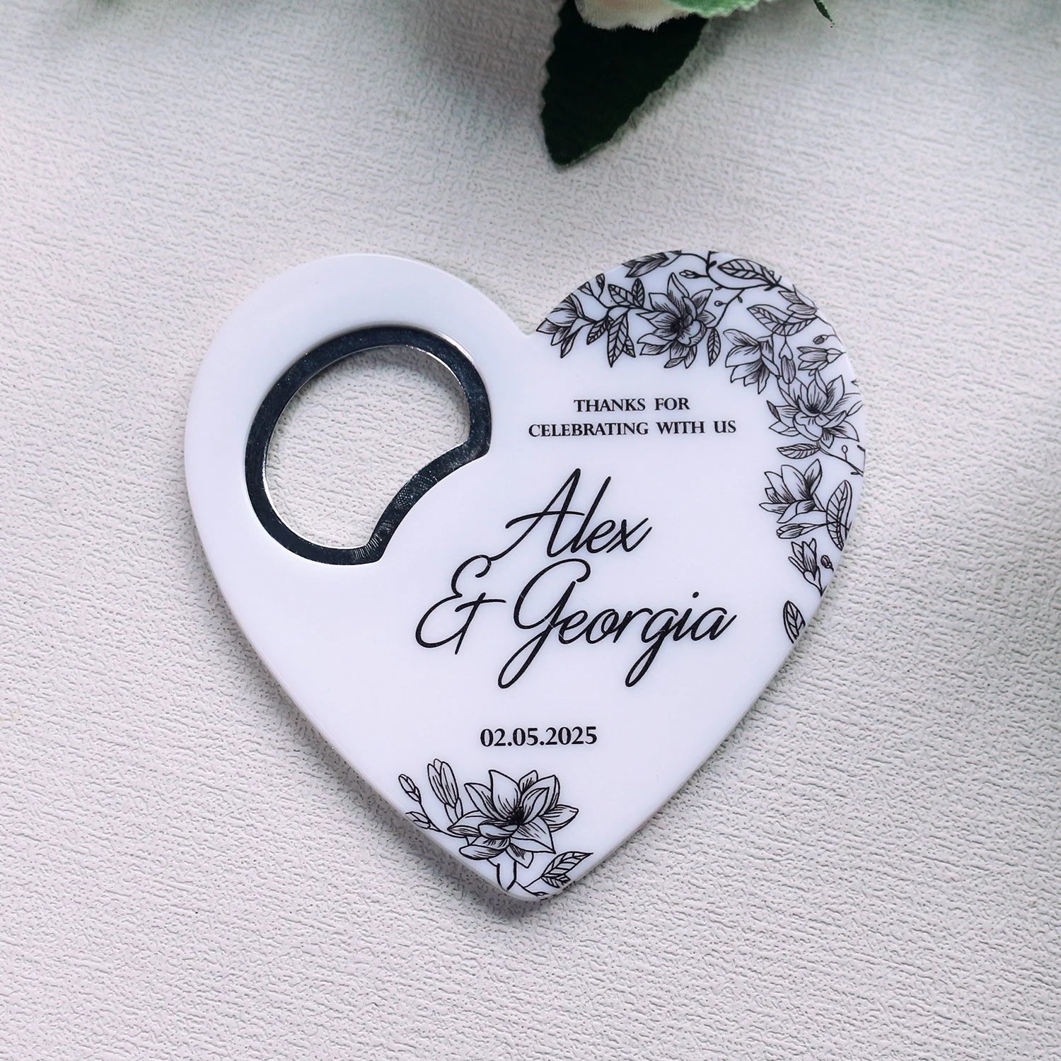 Elegant Simple Heart Shaped Magnetic Refrigerator Magnets Souvenir Gift Bottle Opener with Custom Design for Wedding Event
